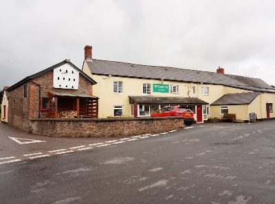 The Redwoods Inn