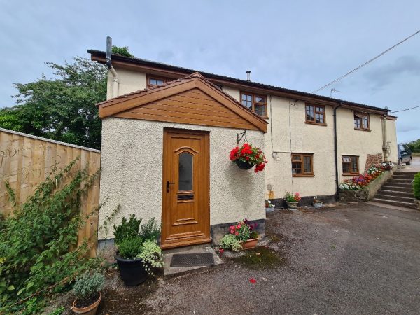 Butterleigh Inn & Cottage
