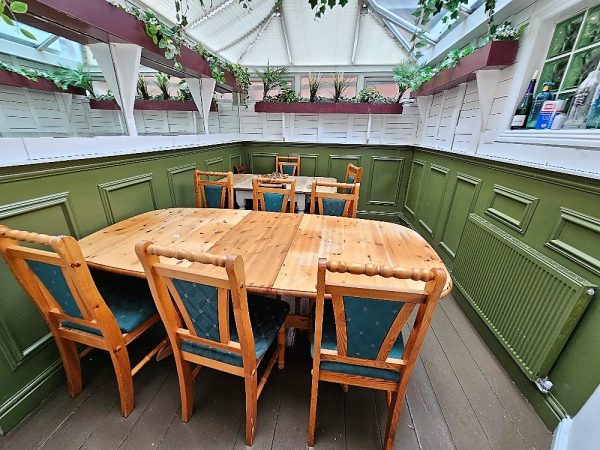Bar & Restaurant Premises